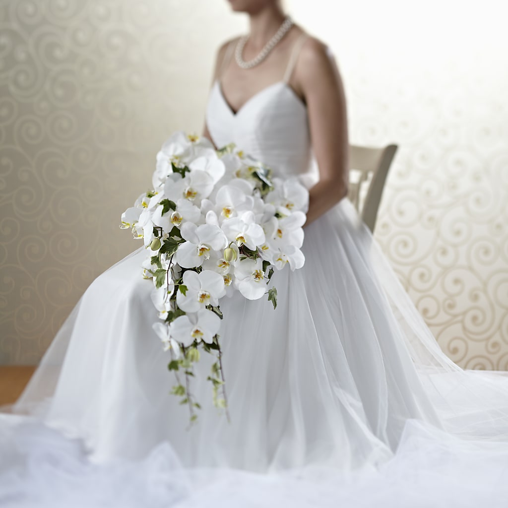 Classic White Bouquet – Tda Balloons, Taylors SC