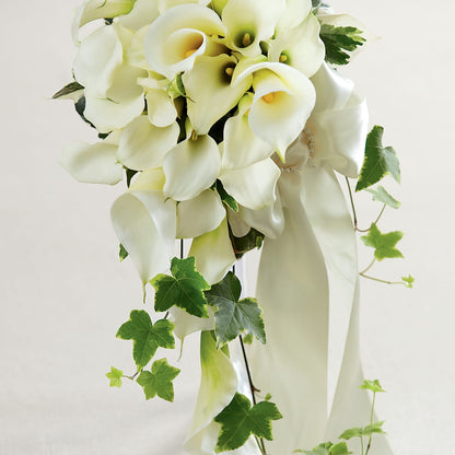 White Chapel Bouquet –  Tda Balloons, Taylors SC